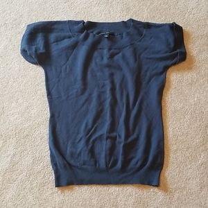 Women's short sleeved sweater